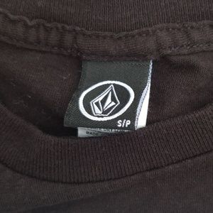 Volcom Tops - Volcom tshirt Volcom Tops - Volcom tshirt
